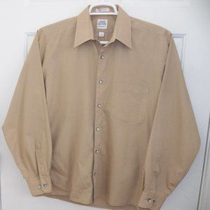 John Henry Long Sleeve Shirt with an Athletic Fit